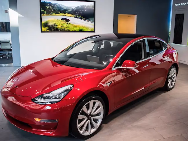 ¿Cuánto vale un auto Tesla en Colombia?