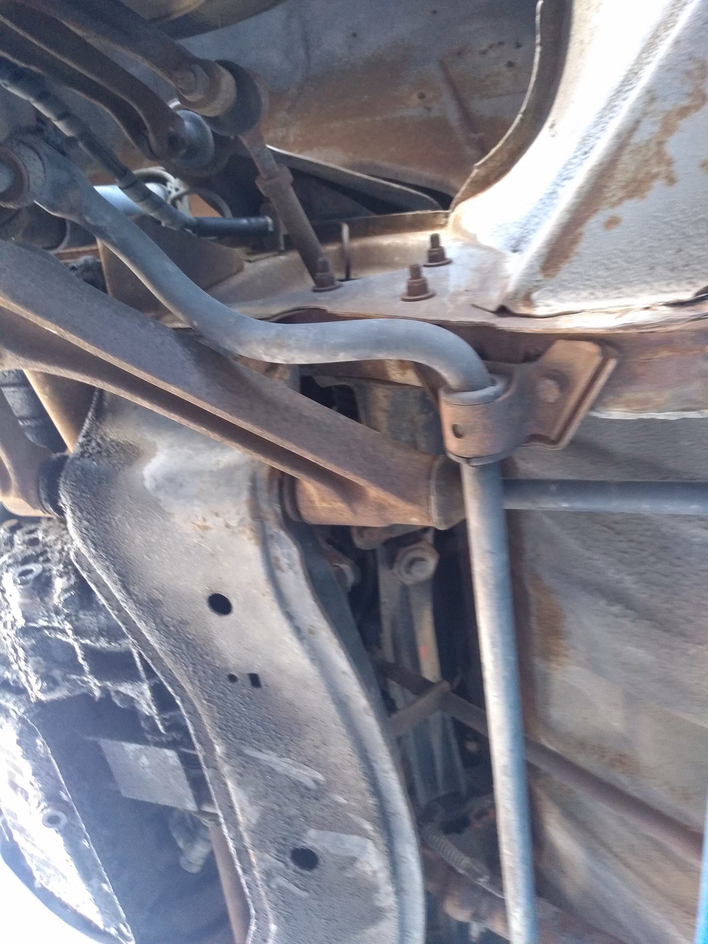 ¿Qué pasa si la barra de torsión está dañada?