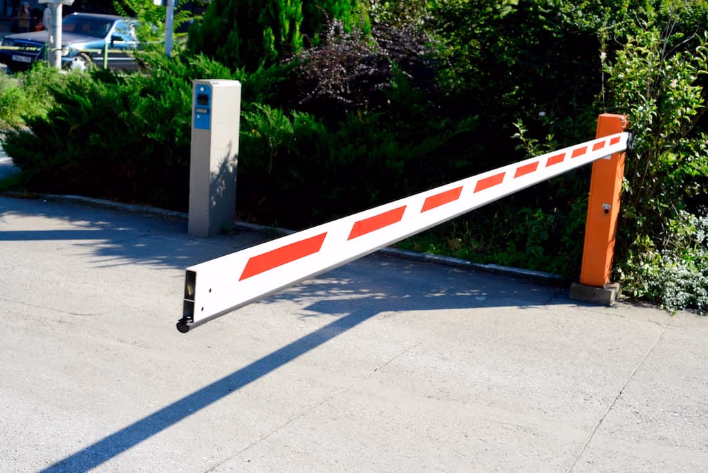 ¿Cuáles son las barreras de entrada en la industria automotriz?