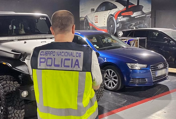 ¿Cómo desmanchar un auto blanco?