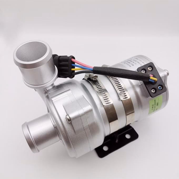 ¿Vale la pena arreglar la bomba de agua de un coche?