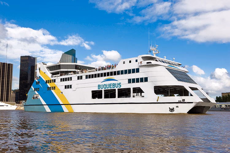 ¿Cómo viajar en Buquebus con el auto?