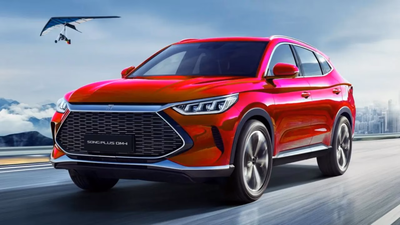 How many miles per gallon does a BYD Song Plus get?