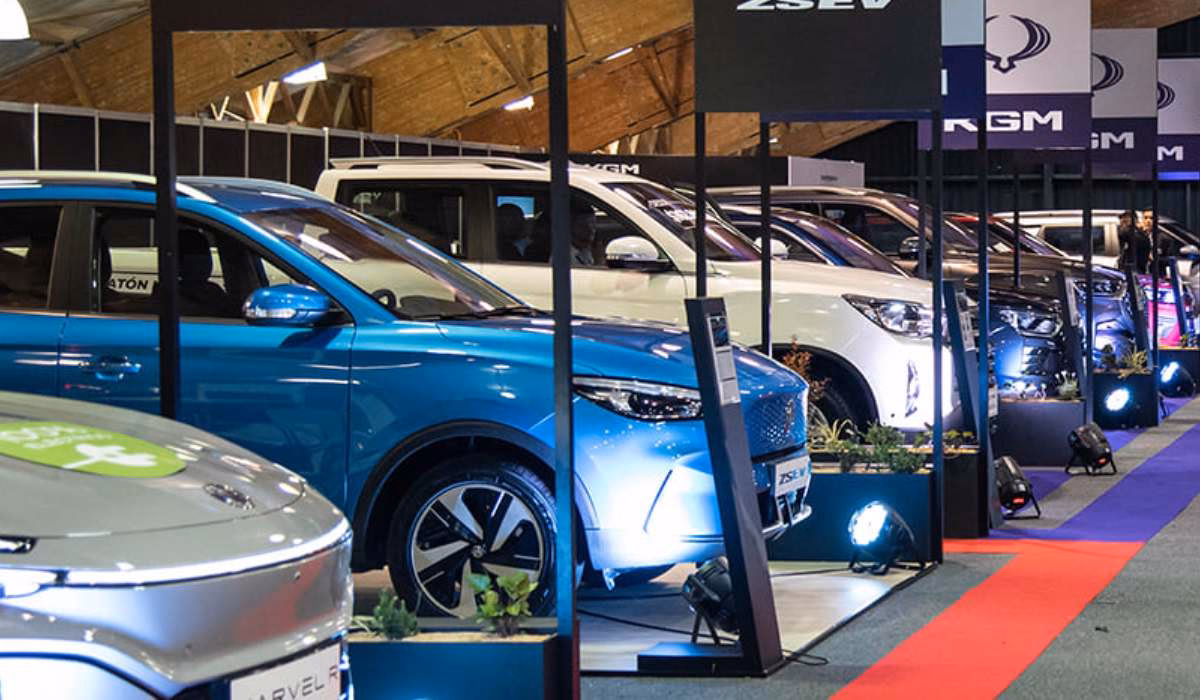 ¿Qué se le hace al carro cada 6 meses?