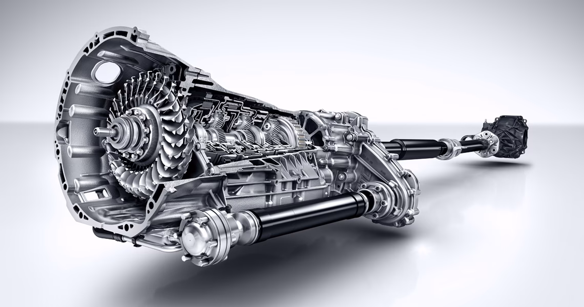 ¿Qué tipo de transmisión automática utiliza Mercedes?