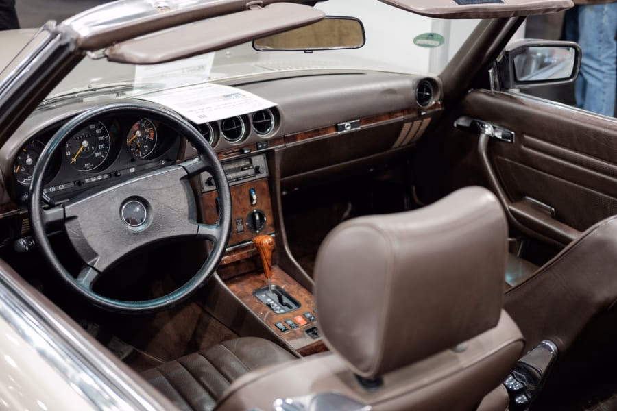 ¿Qué tipo de transmisión automática utiliza Mercedes?