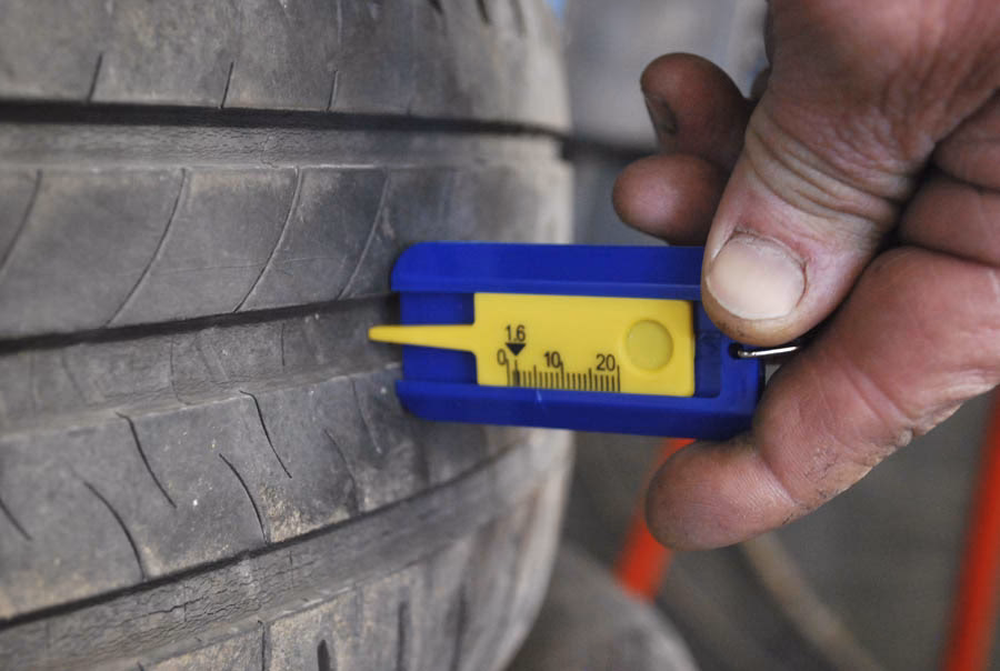 ¿Cuándo es necesario cambiar los neumáticos del vehículo?