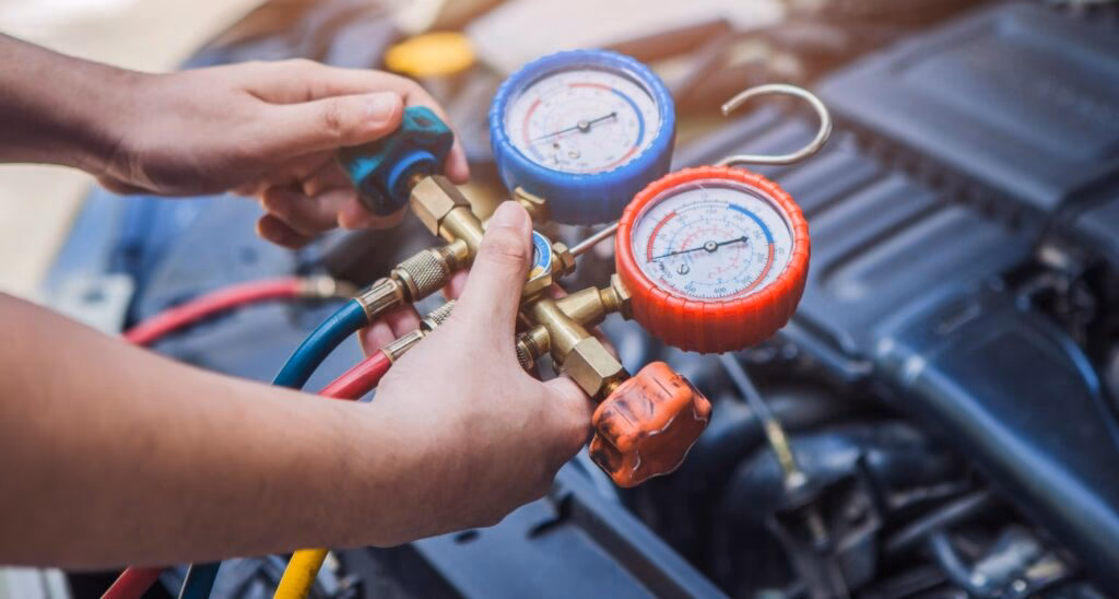 ¿Cuánto cuesta la recarga de gas para aire acondicionado de auto?