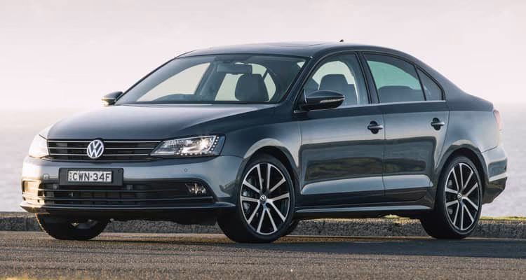 ¿Qué coche es similar a un Volkswagen Jetta?