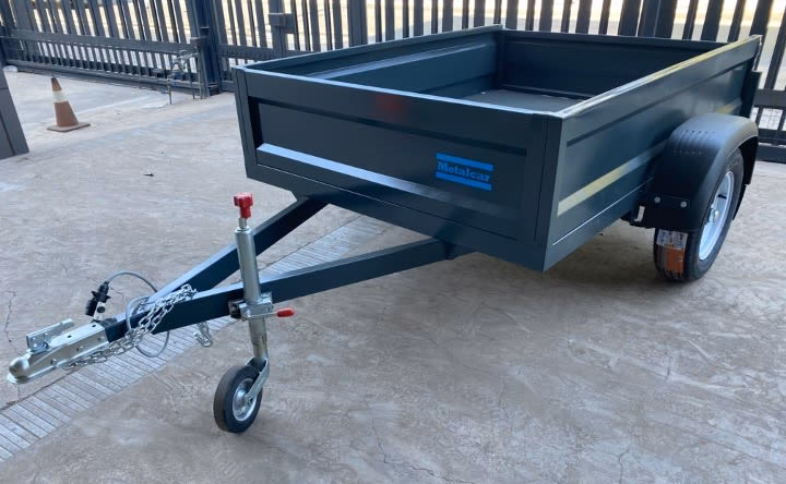 ¿Qué remolque puedo arrastrar con mi coche?