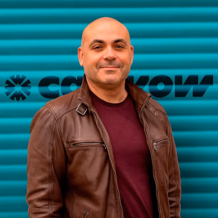 How much does Carwow make?