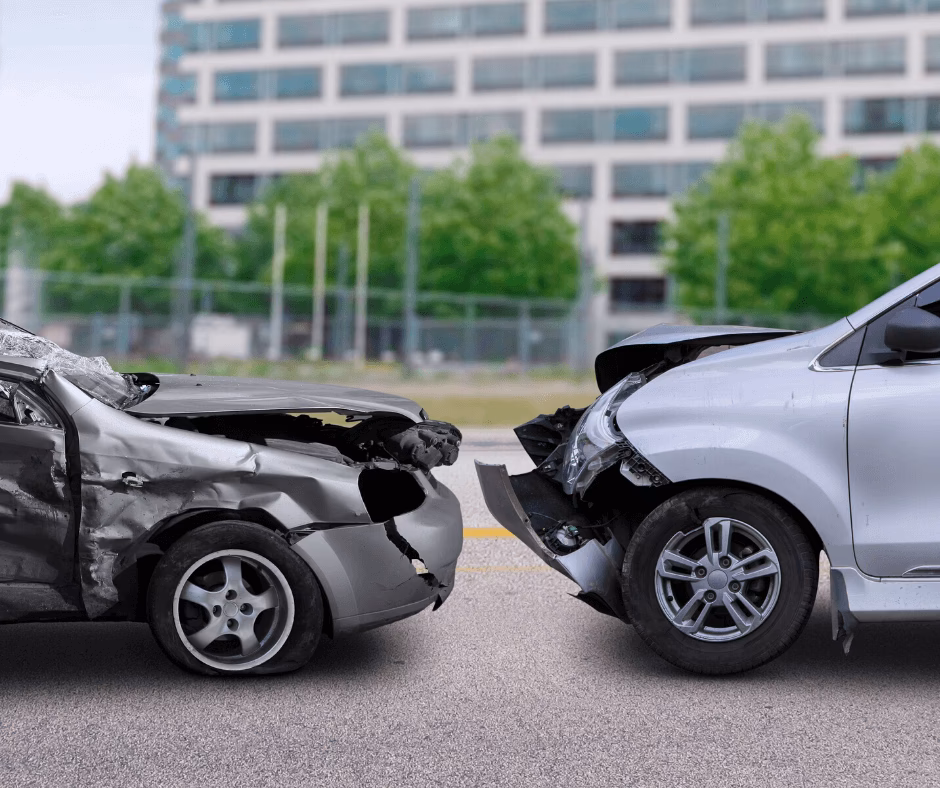 ¿Qué se daña en un choque frontal?