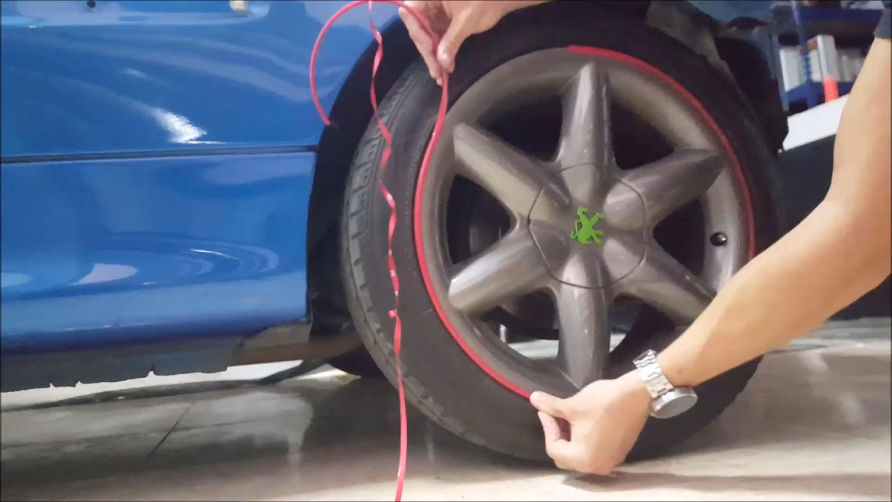 ¿Qué tipo de cinta se adhiere a un neumático?