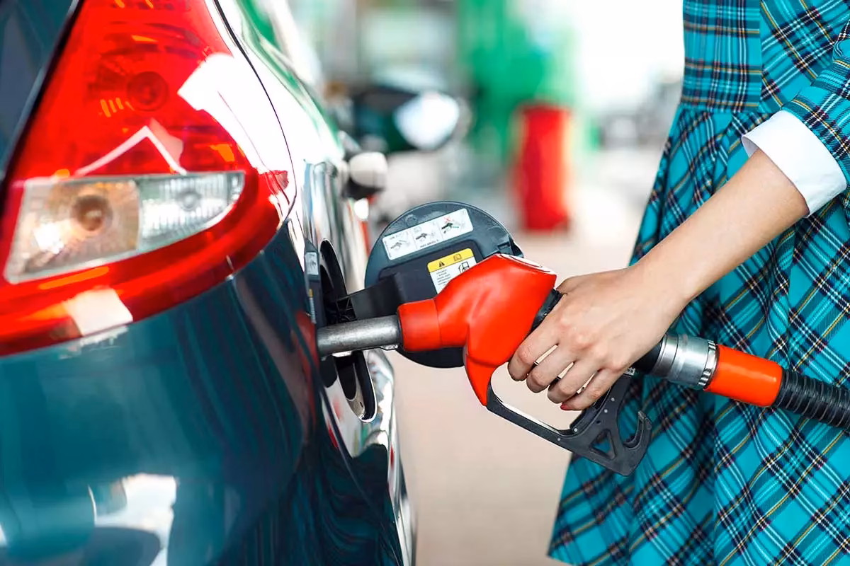 ¿Cómo saber el tipo de combustible de un vehículo?
