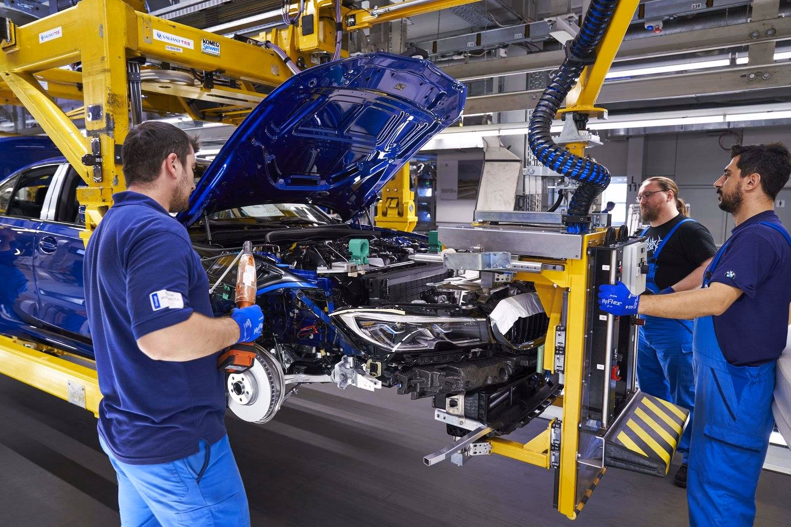 ¿Cuánto se tarda en montar un coche?