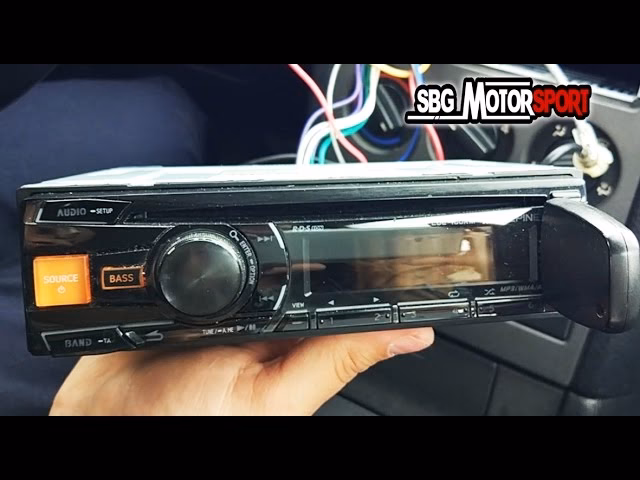 ¿Puedes instalar tú mismo una radio de coche?