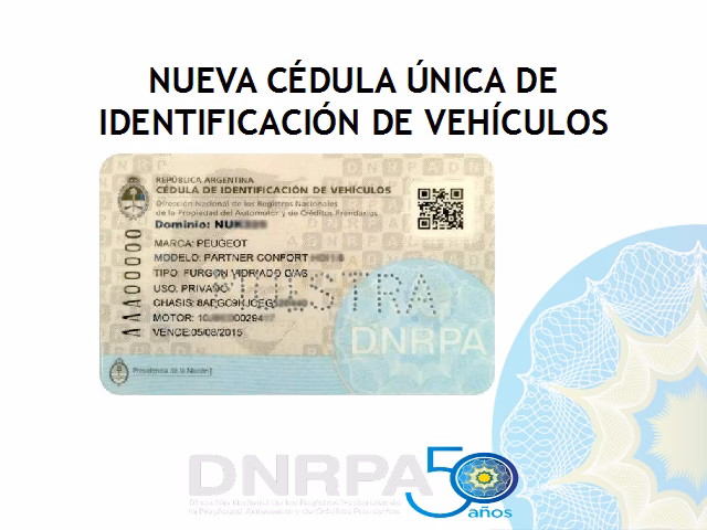 ¿Cómo obtener la cédula azul de un vehículo?