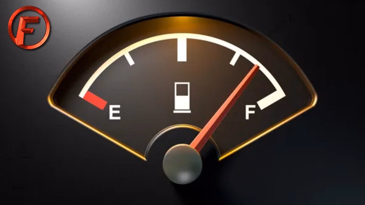 ¿Cómo se mide el nivel de gasolina en el tablero del coche?