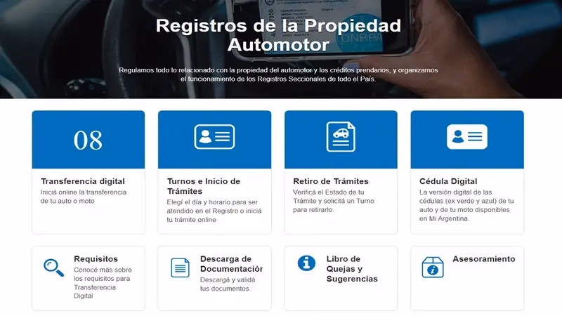 ¿Qué pasa si mi mamá muere y mi auto queda a nombre de ella?