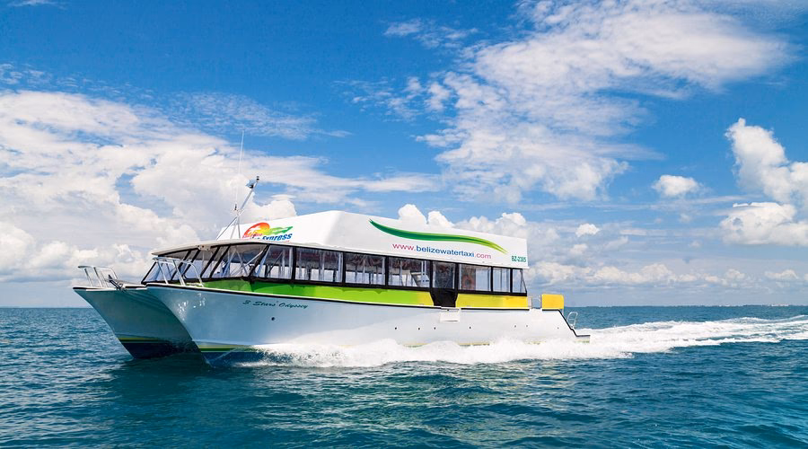 ¿Hay un ferry de coches a San Pedro Belice?