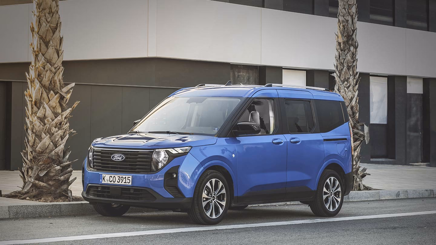 ¿Cuál es el precio del FORD Tourneo Courier de 7 plazas?