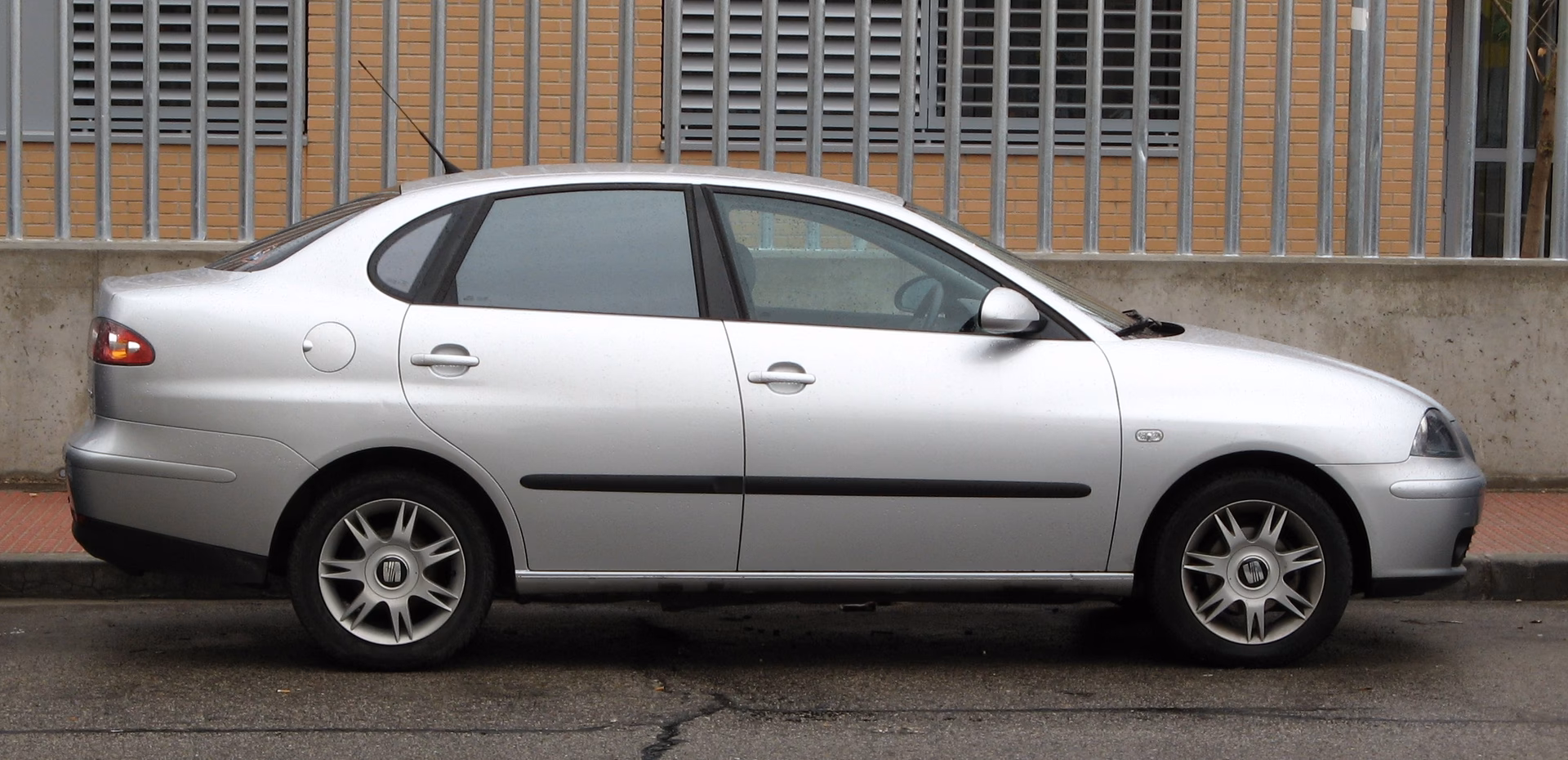 How much is a Chrysler Cordoba worth?