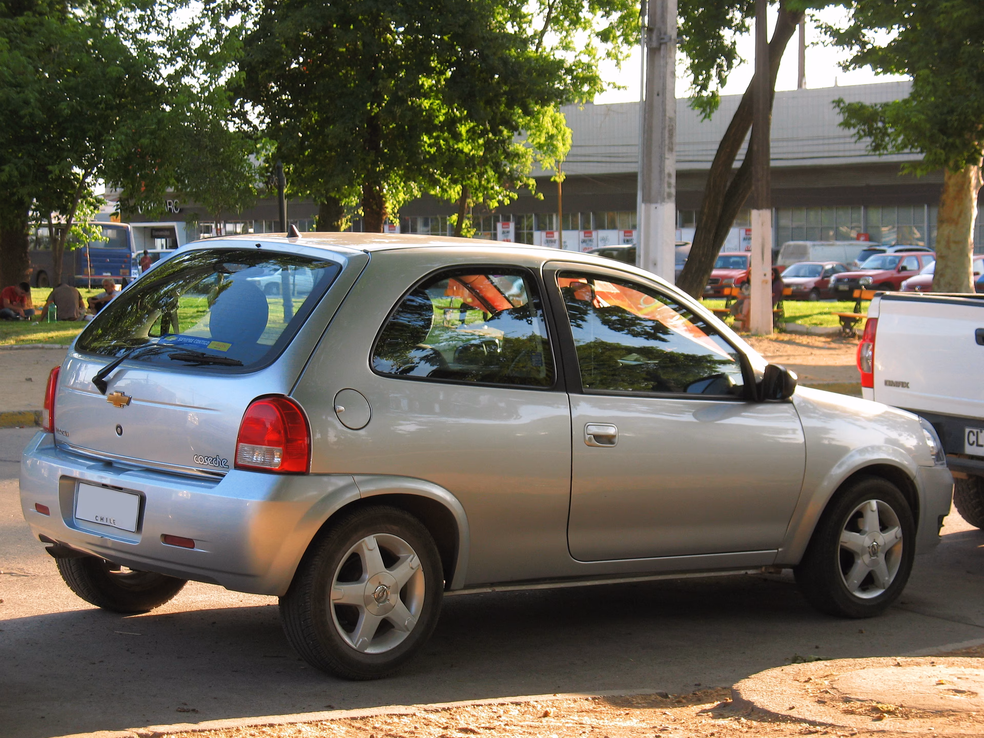 ¿Cuál es el precio de un Chevrolet Corsa 2007 de 3 puertas usado?