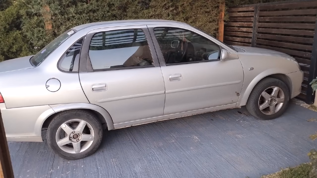 Is the Opel Corsa diesel?