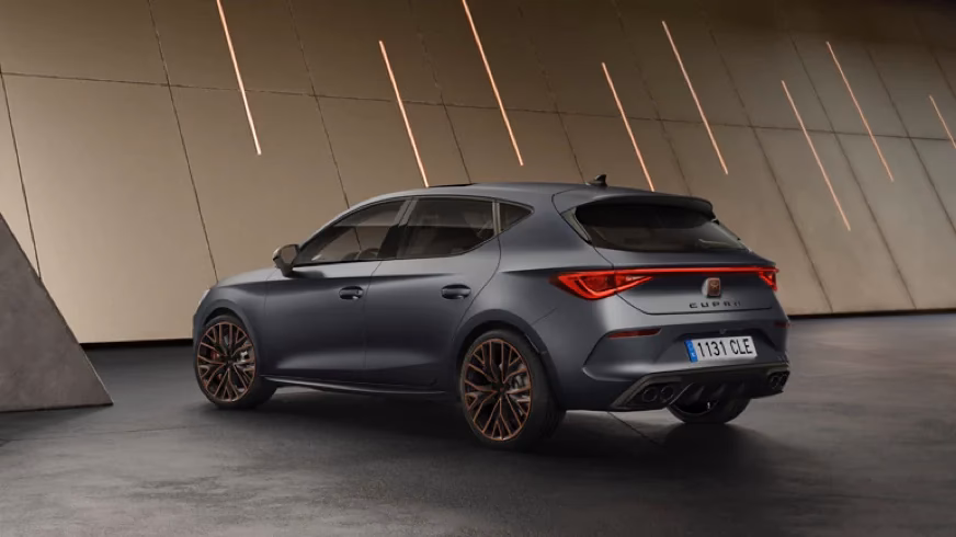 ¿Qué es mejor, SEAT León o Cupra?