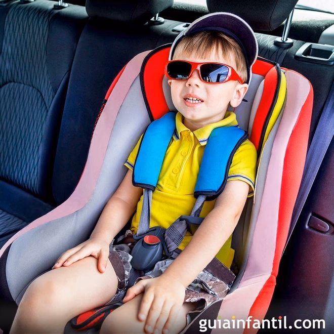 ¿Podemos instalar un seguro para niños en un coche?