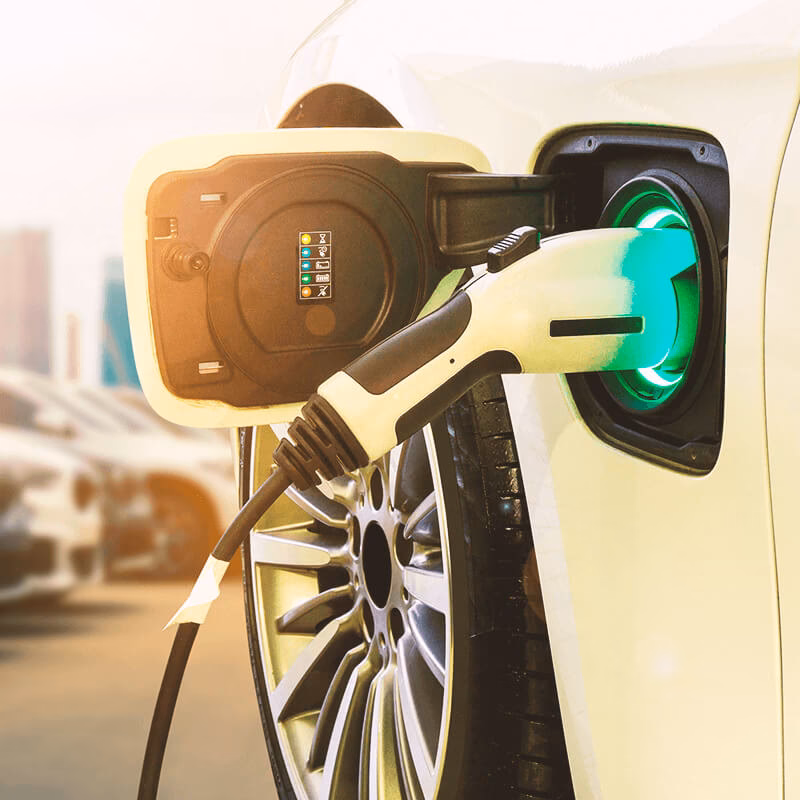 ¿Qué tipo de energía tiene un automóvil?