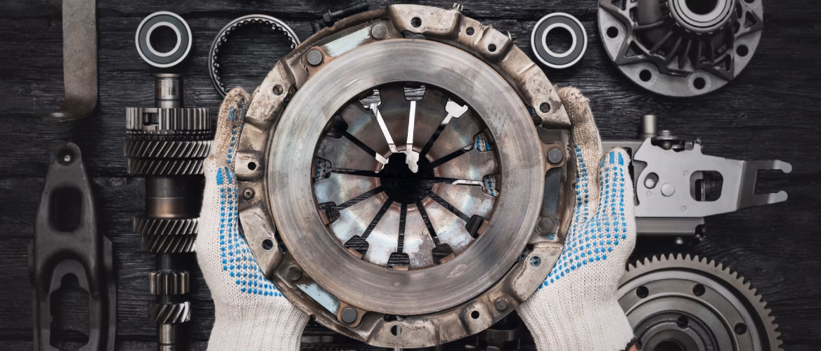 ¿Cómo puedo saber si necesito cambiar el embrague?