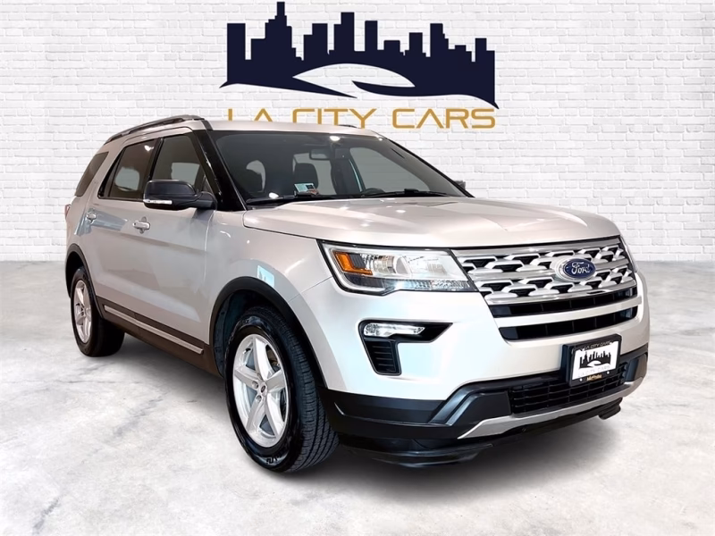 ¿Cuánto cuesta un carro de Ford?