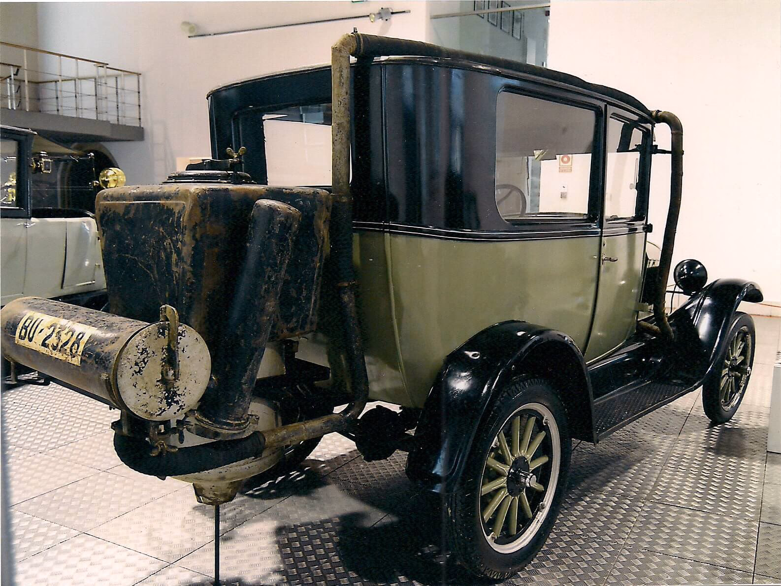 ¿Qué tipo de gas se le pone a los carros?