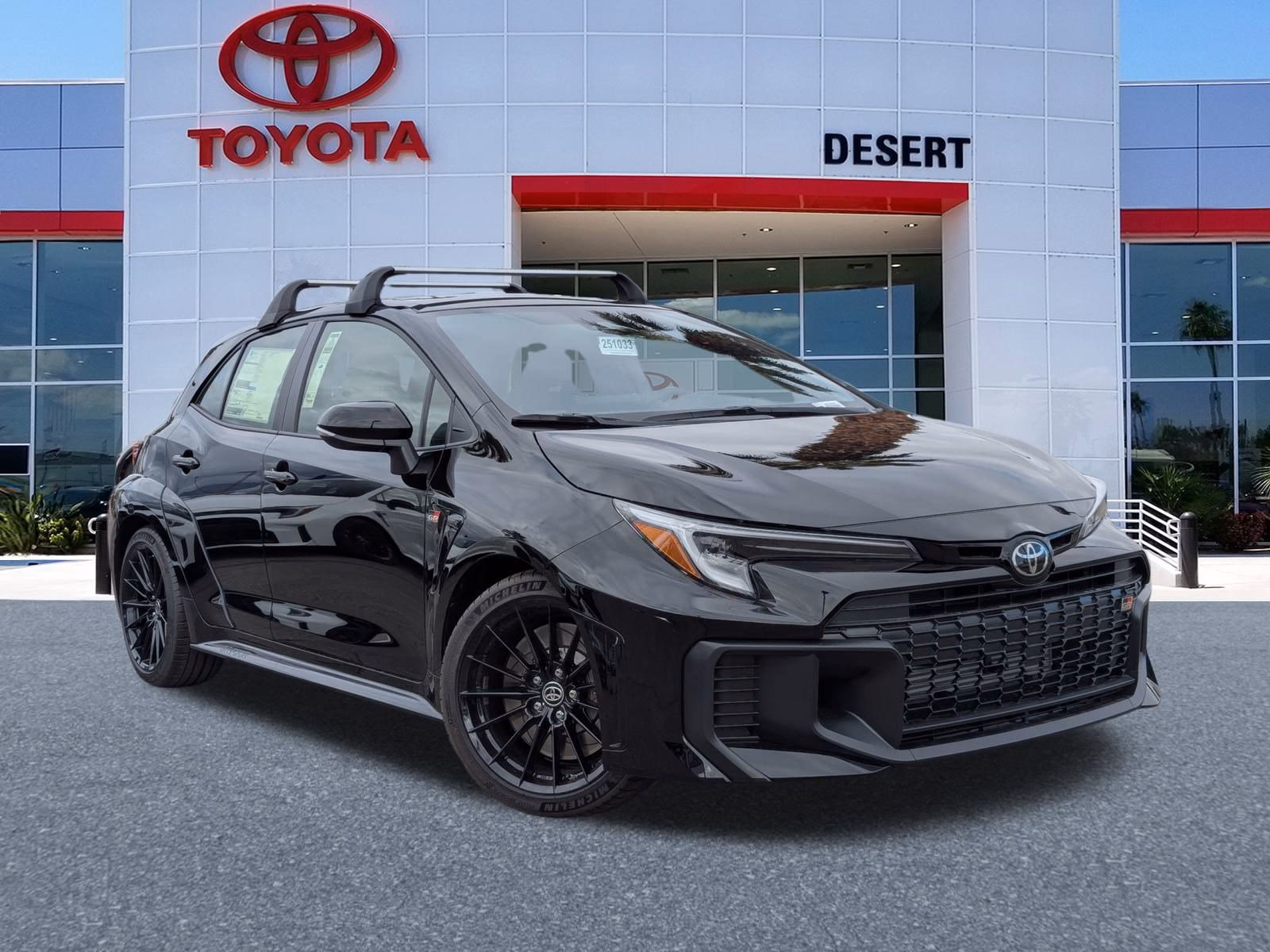 What is the largest classic car dealership in the US?