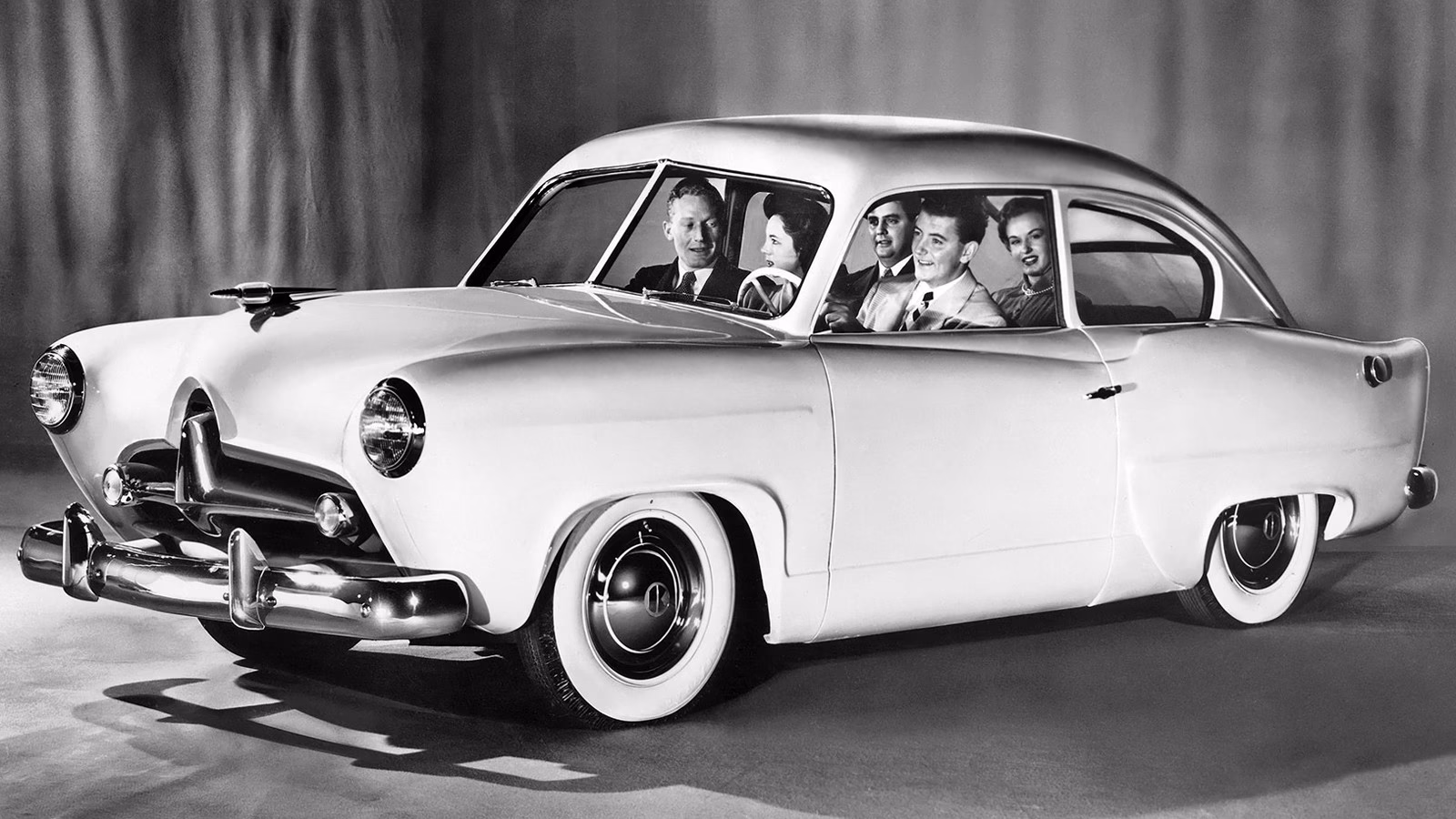 ¿Qué pasó con la empresa automovilística Kaiser?