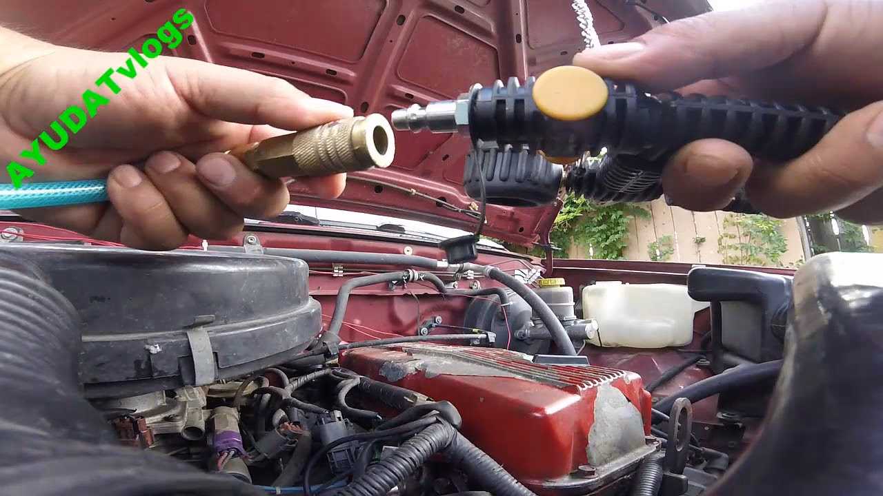 ¿Cómo se limpia un sistema de aire acondicionado?