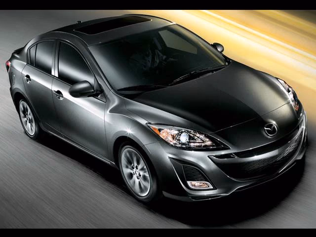 What is the difference between Mazda3 i and S?