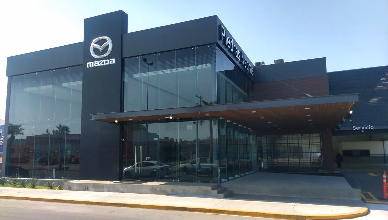 ¿Qué incluye el mantenimiento de una Mazda?