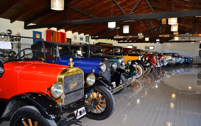 ¿Por qué cerró el Museo del Automóvil Mullin?