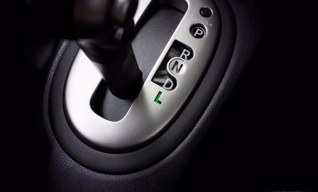 ¿Cómo va la palanca de cambio?