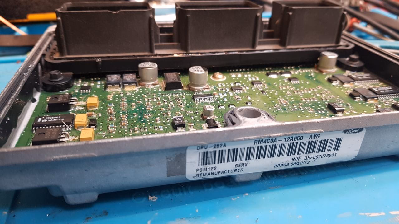 ¿Qué es la PCM en un auto?