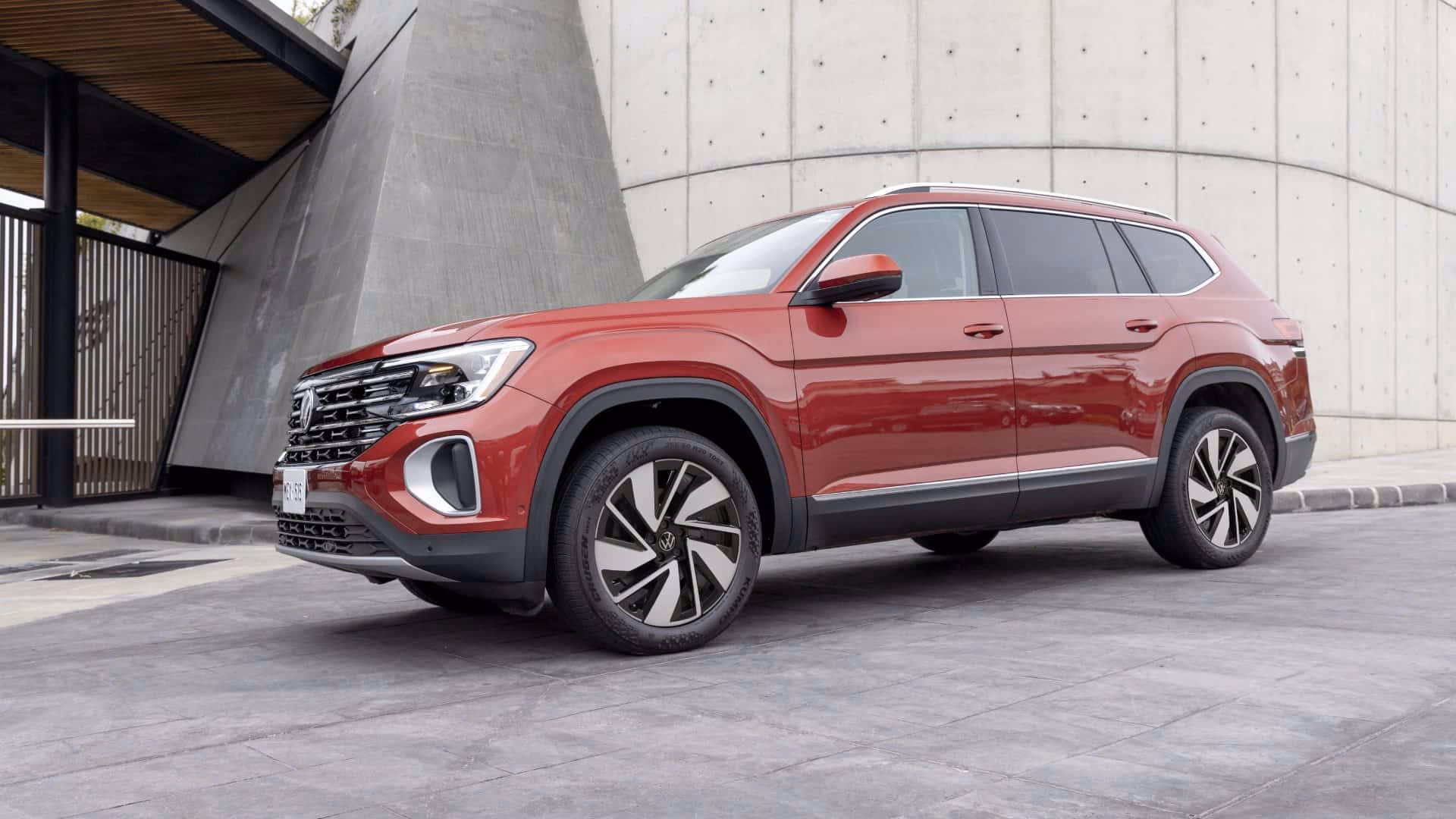 What is an auto SUV?