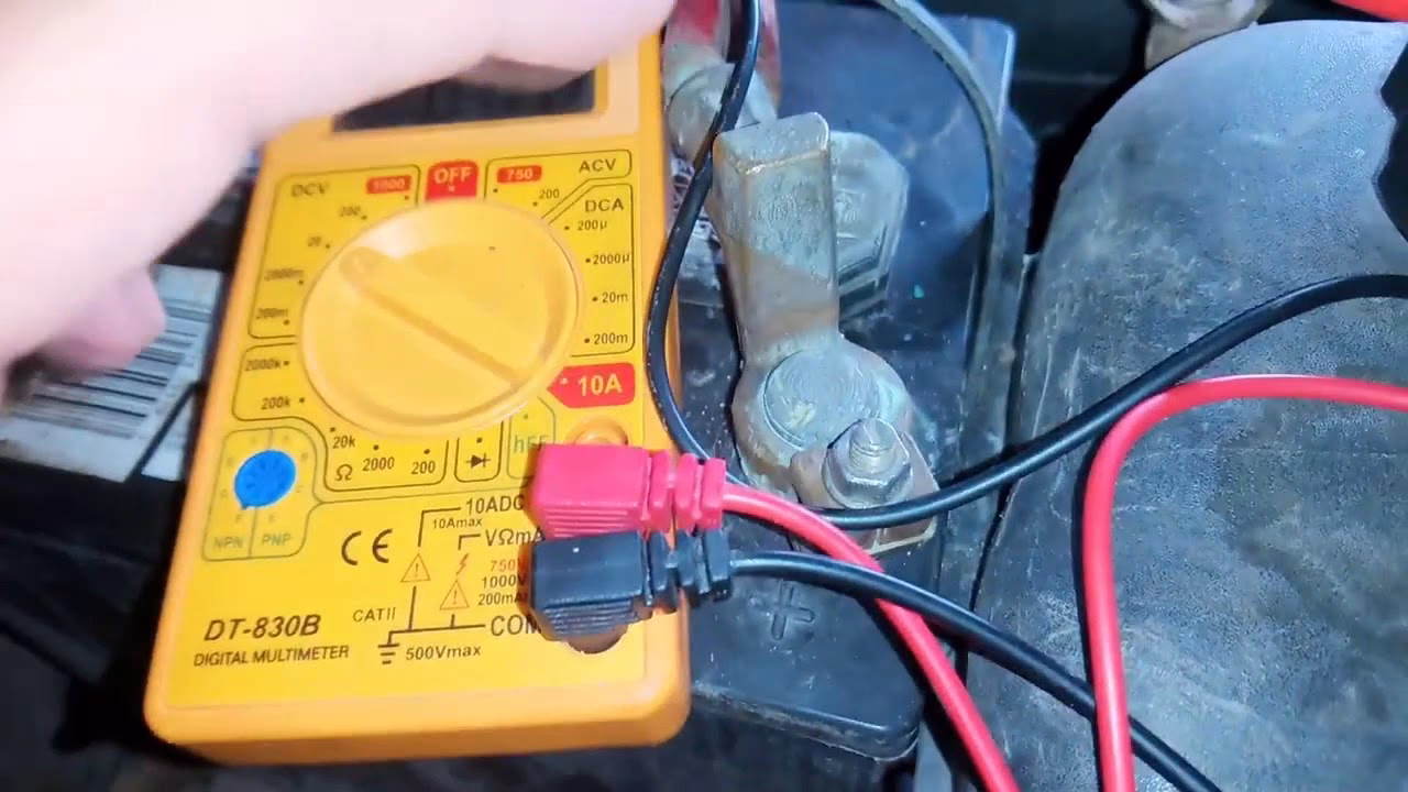 ¿Qué tipo de corriente utiliza un automóvil?