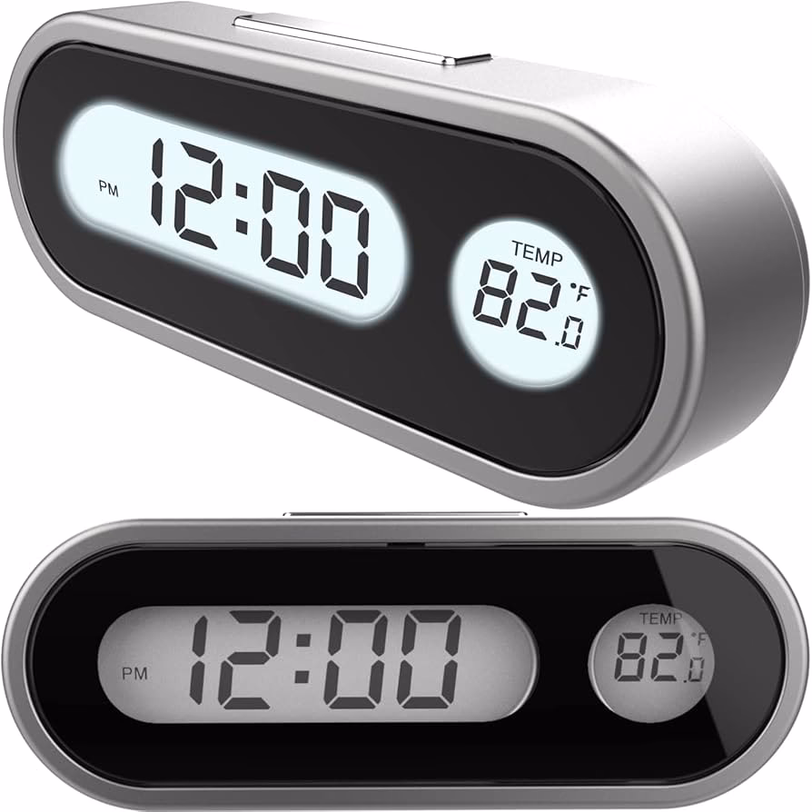 ¿Cómo se llaman los relojes del tablero del auto?