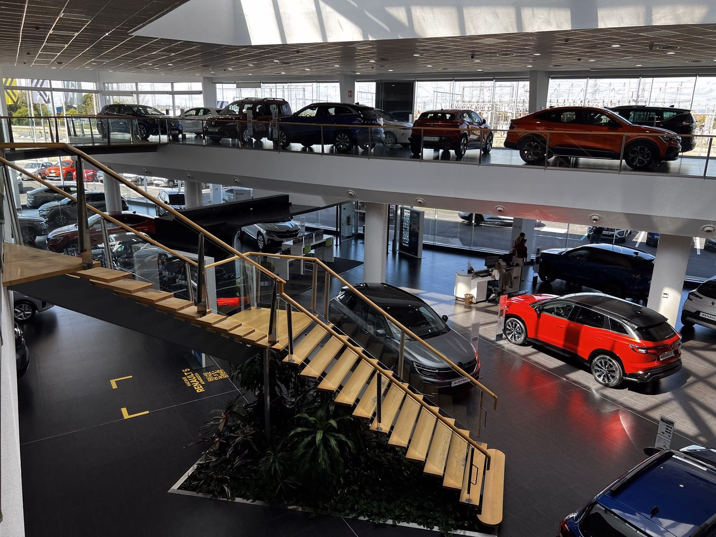 ¿Qué país fabricó el coche Renault?