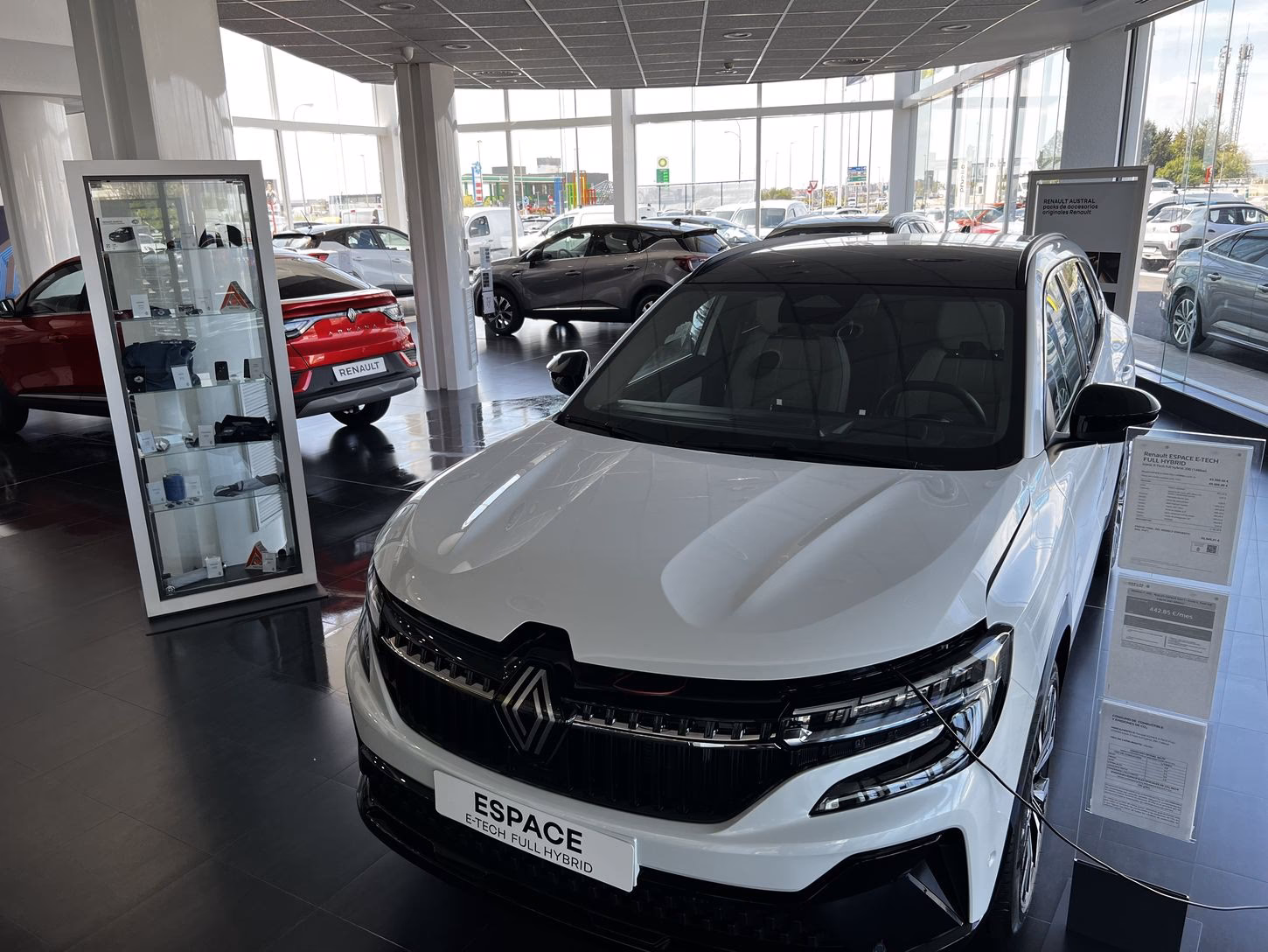 ¿Cuánto cuesta un carro de la Renault?