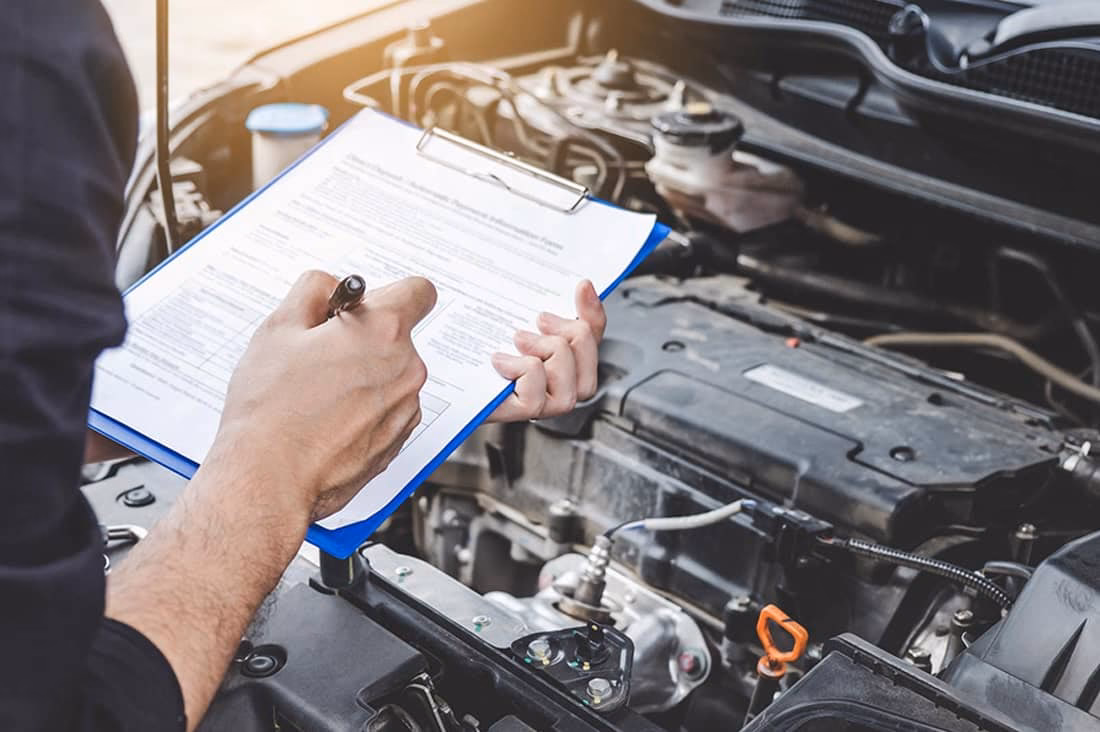 ¿Cómo puedo saber cuándo le toca la revisión a mi coche?