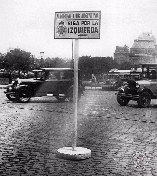 ¿Cómo se clasifican las señales de tránsito en Argentina?