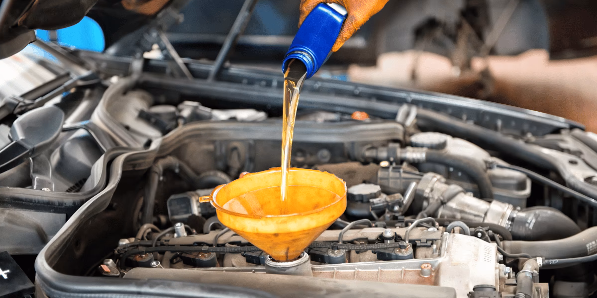 ¿Qué sustancias químicas se utilizan en un taller de mecánica?